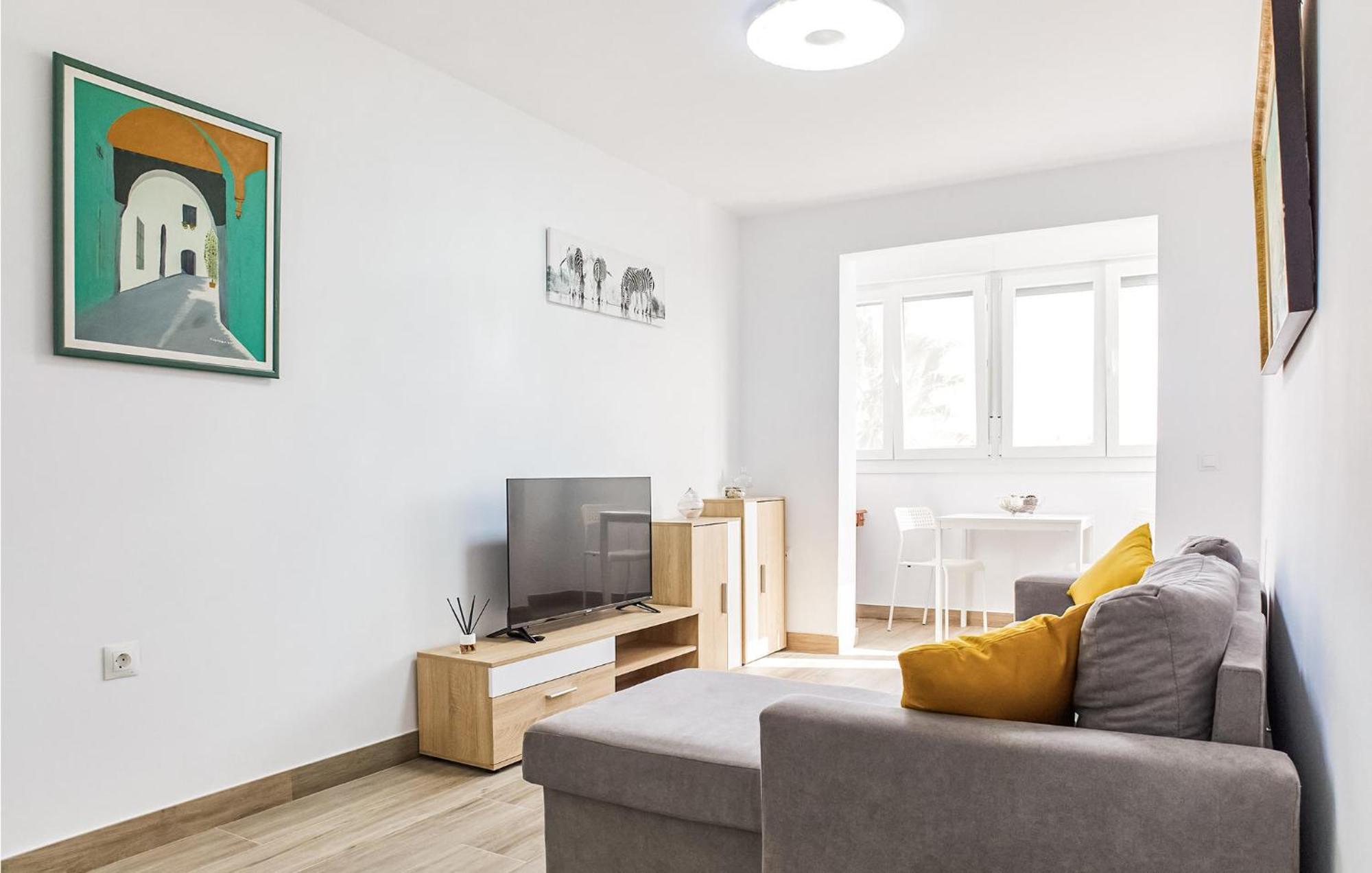 Appartement Beautiful In With Kitchen